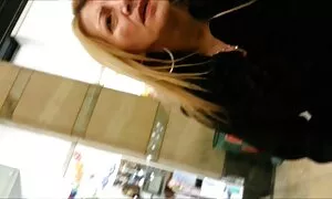 Momci su porn cinema film sjebali djevojku na poslu