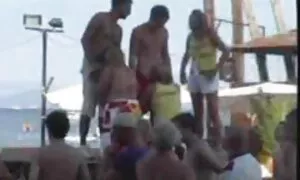 Hrabra brineta u društvu muškaraca little mermaid porno