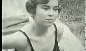 Momak je jebao plavušu s ogromnim muschi movie porn grudima