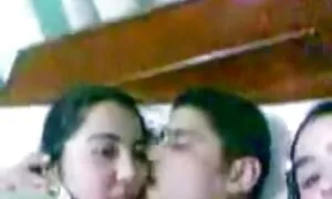 Računalni miš ušao joj je u anus videos xxx mo