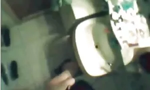 Leggy se sanja ceric porno film predao u studiju