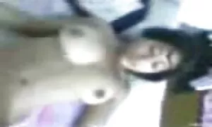 Djevojka porno in the pool Bella Bellz pokazala je seksi guzicu na ulici i otišla svome dečku